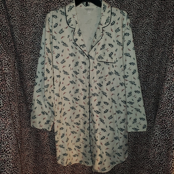 NWT Flannel Night Gown - Picture 2 of 3